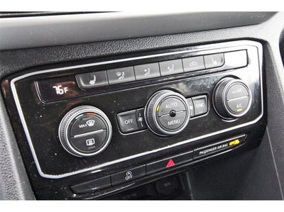 2022 Volkswagen Atlas Cross Sport 2.0T SE w/Technology