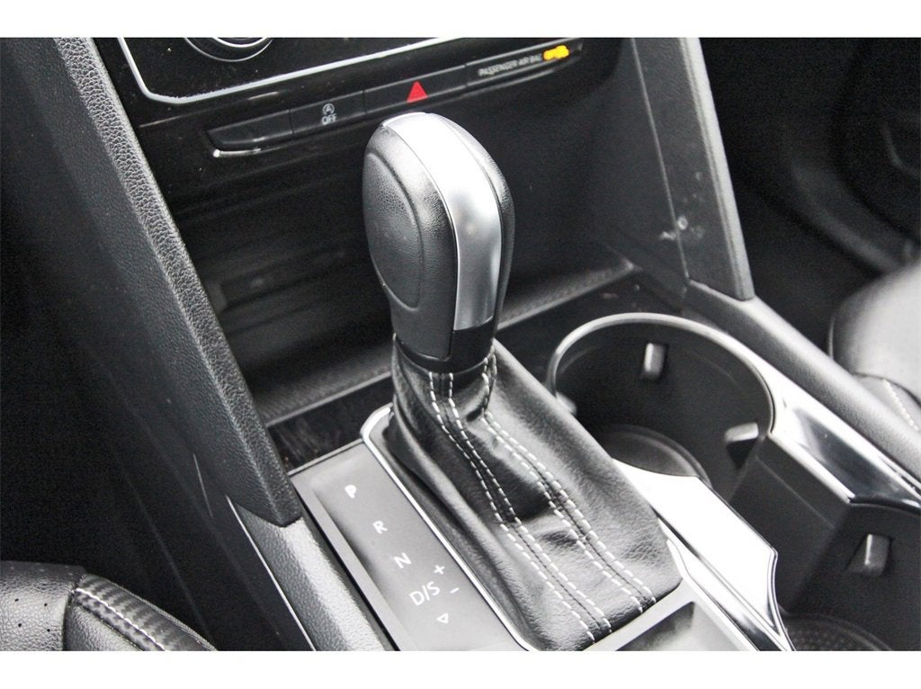 2022 Volkswagen Atlas Cross Sport 2.0T SE w/Technology