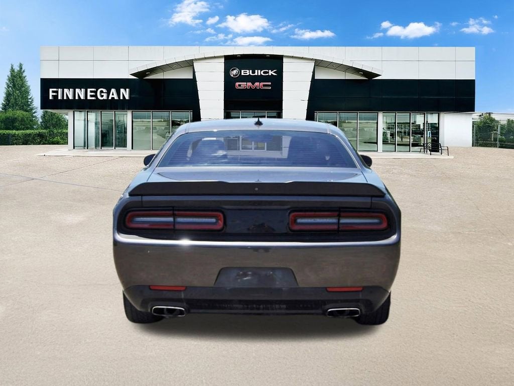 2021 Dodge Challenger SXT
