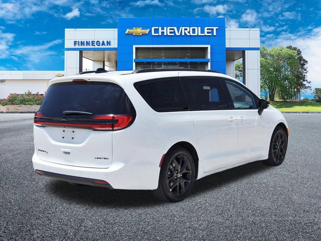 2025 Chrysler Pacifica Limited