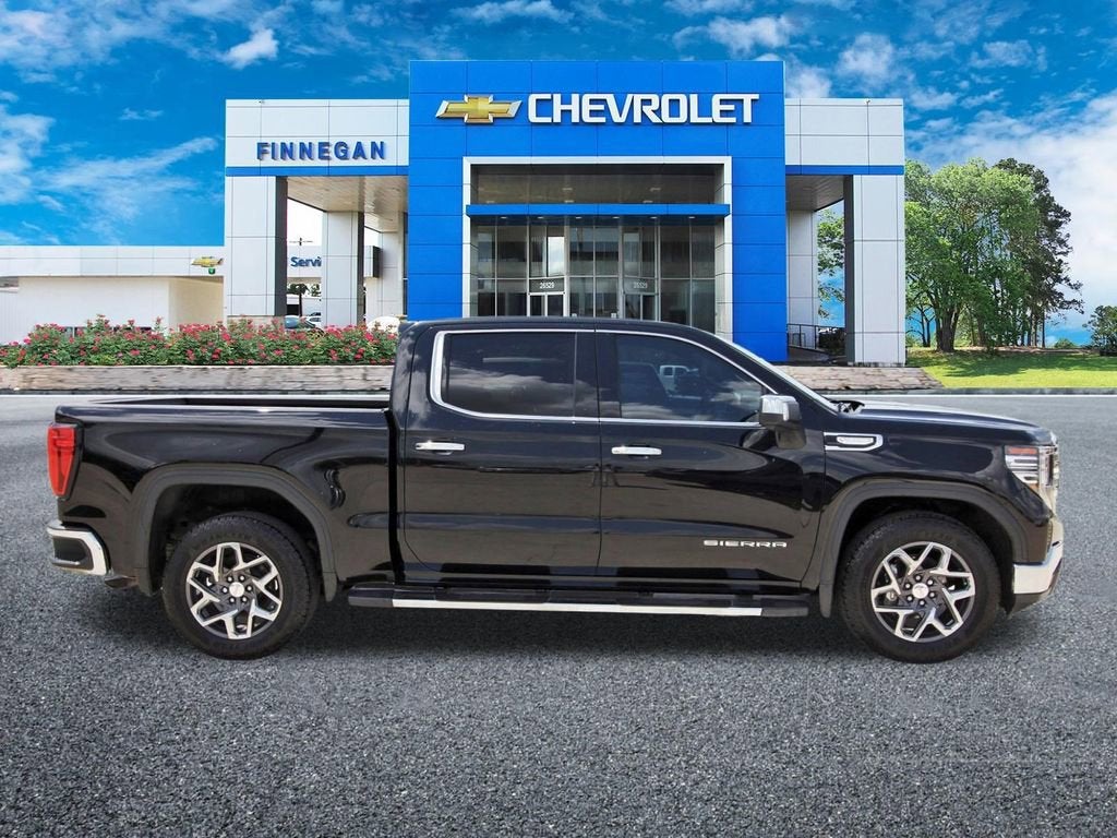 2023 GMC Sierra 1500 SLT