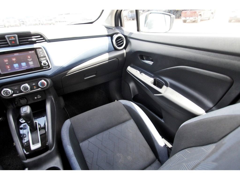 2024 Nissan Versa SV